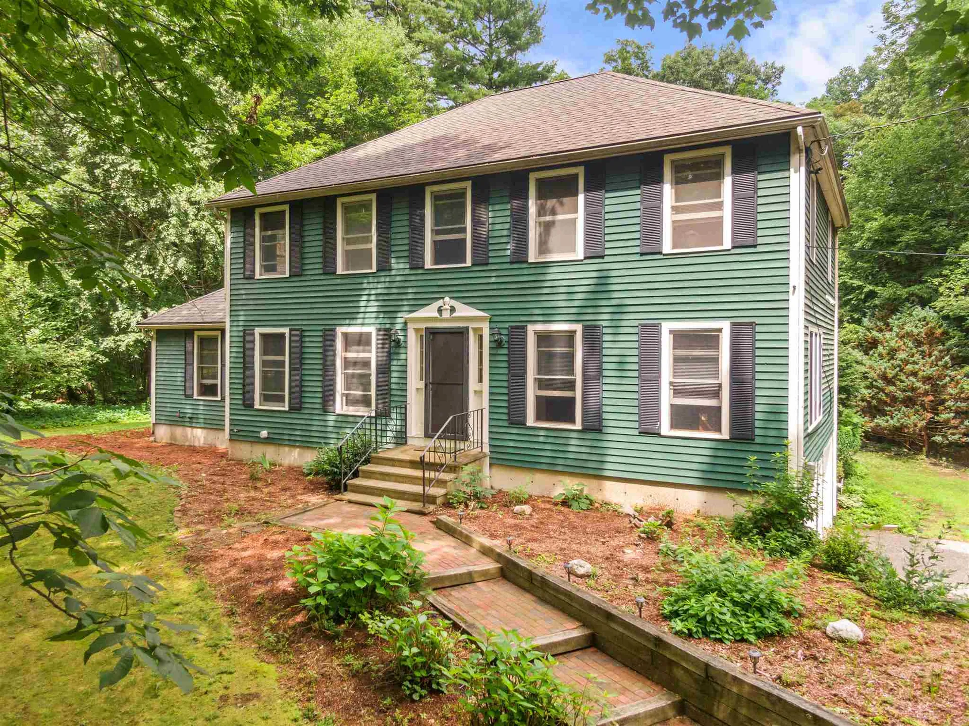 7 Fox Hollow Road Derry NH 03038