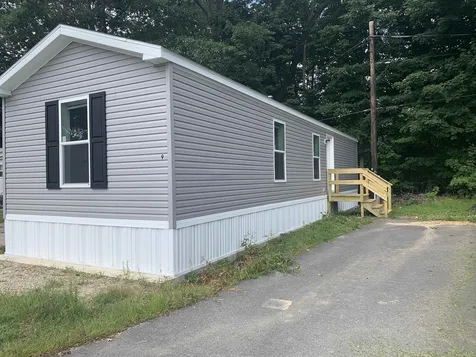 9 Aspen Circle Kittery ME 03904