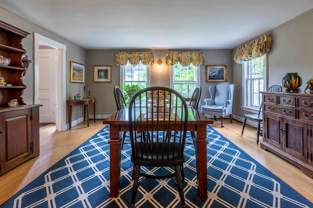 4946 South Road Woodstock VT 05071