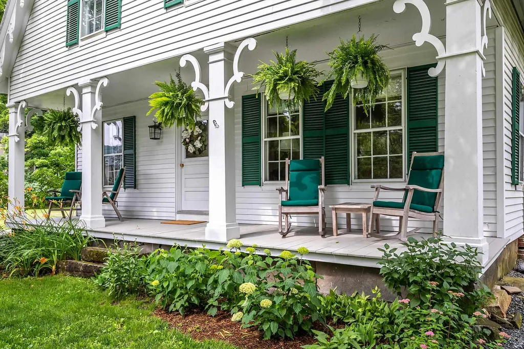 4946 South Road Woodstock VT 05071