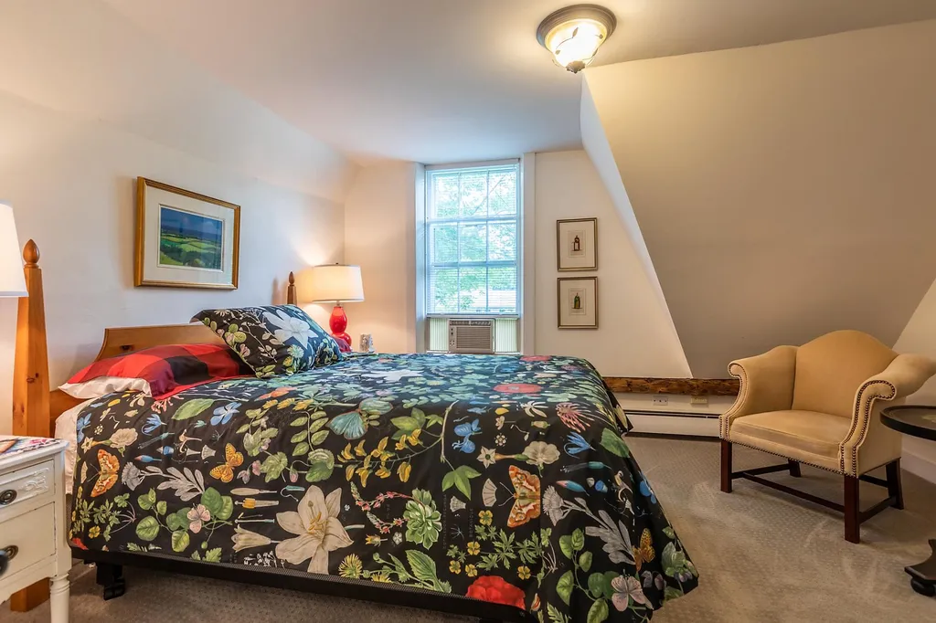 4946 South Road Woodstock VT 05071