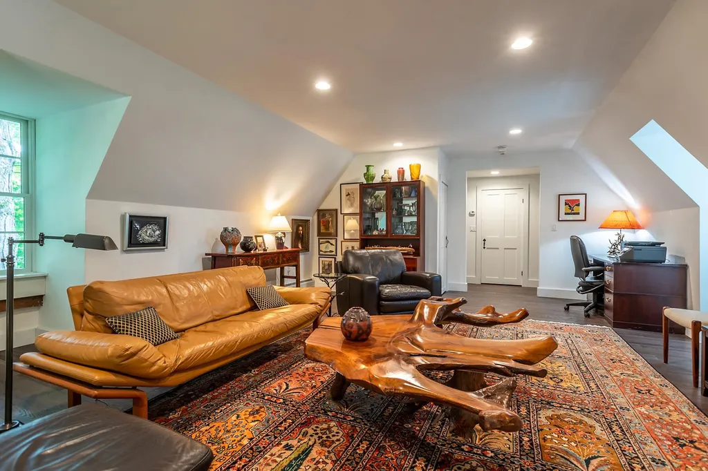 4946 South Road Woodstock VT 05071