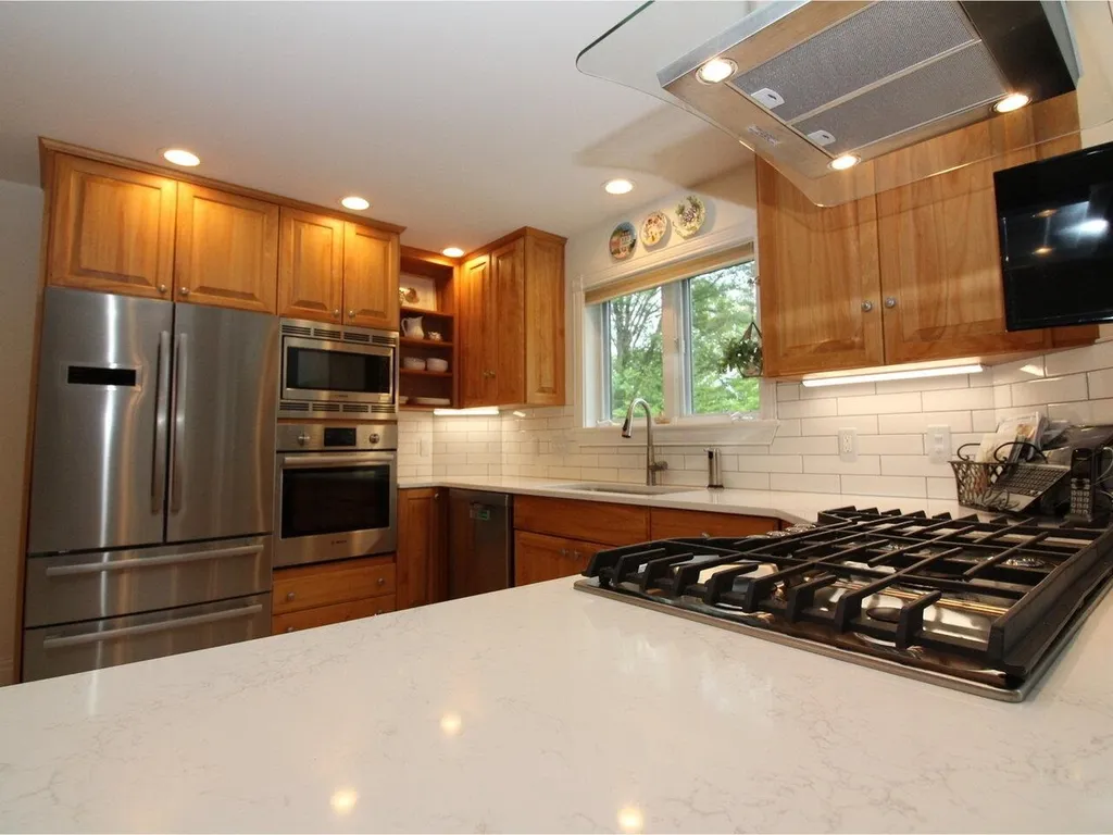 83 Plateau Road Williston VT 05495