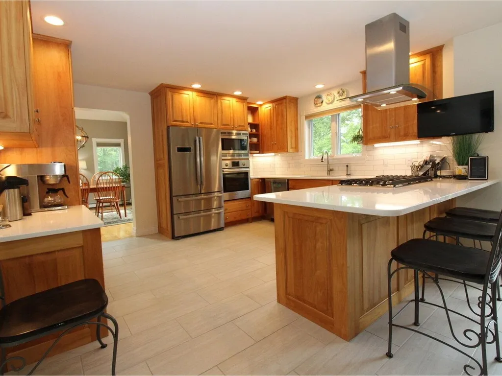 83 Plateau Road Williston VT 05495