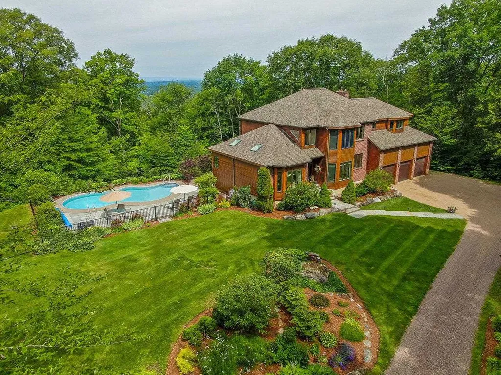 83 Plateau Road Williston VT 05495