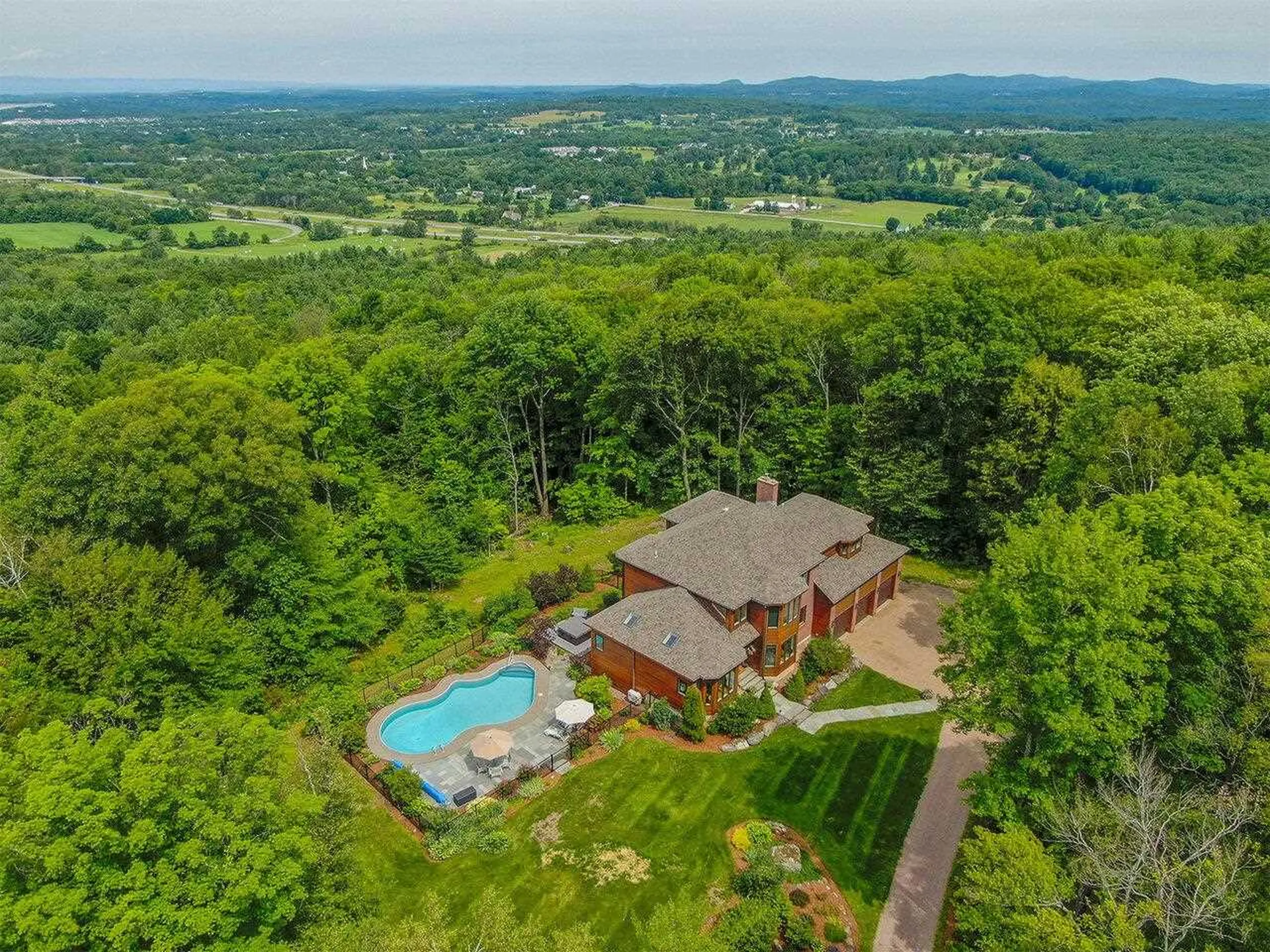 83 Plateau Road Williston VT 05495