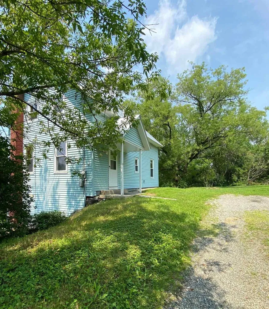 56 Harper Savage Lane Hartford VT 05084