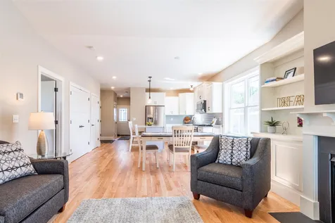 39 Abenaki Circle Merrimack NH 03054
