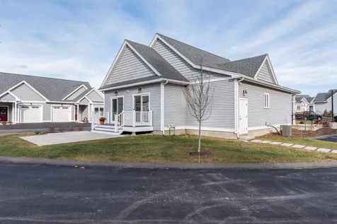 39 Abenaki Circle Merrimack NH 03054