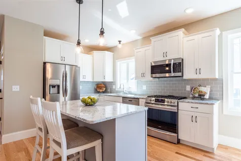 32 Abenaki Circle Merrimack NH 03054