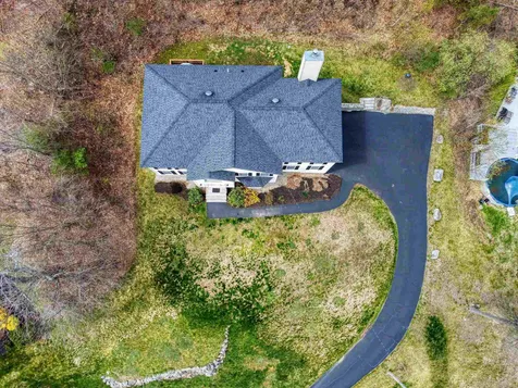 16 Hitching Post Lane Salem NH 03079