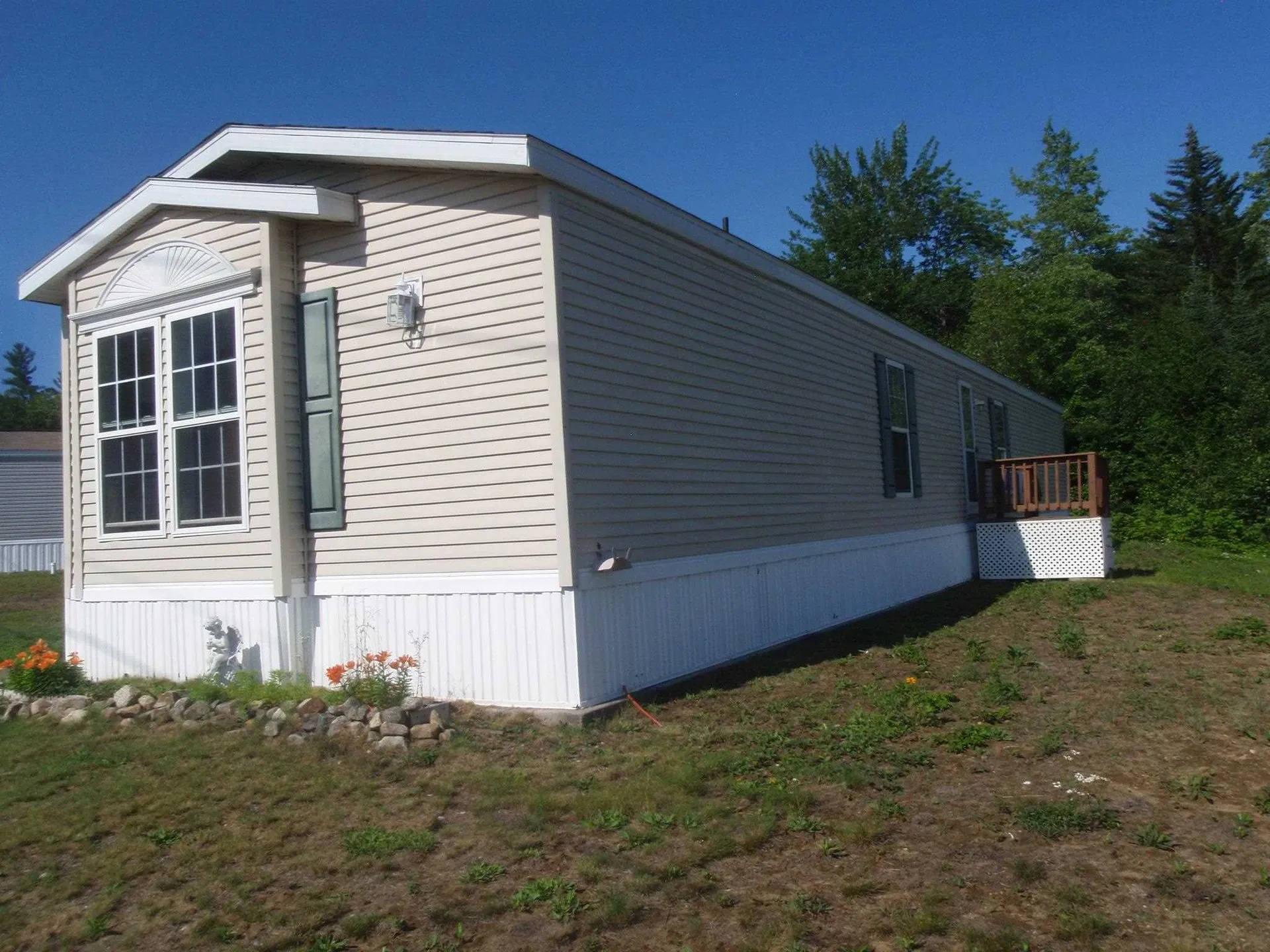 11 Lunar Drive Canaan NH 03741