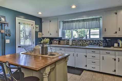 10 Olivo Road Keene NH 03431