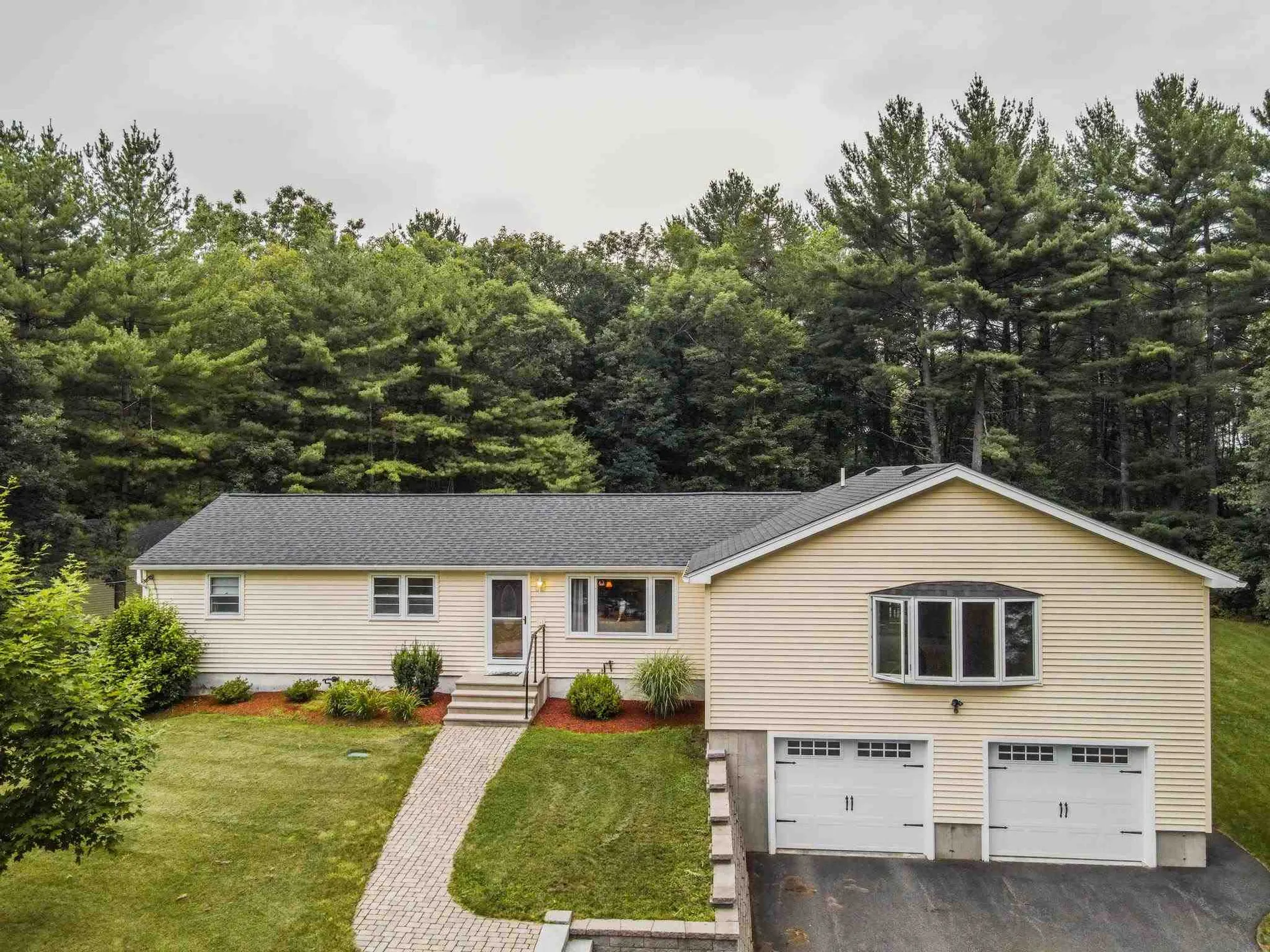 12 Fuller Drive Hudson NH 03051