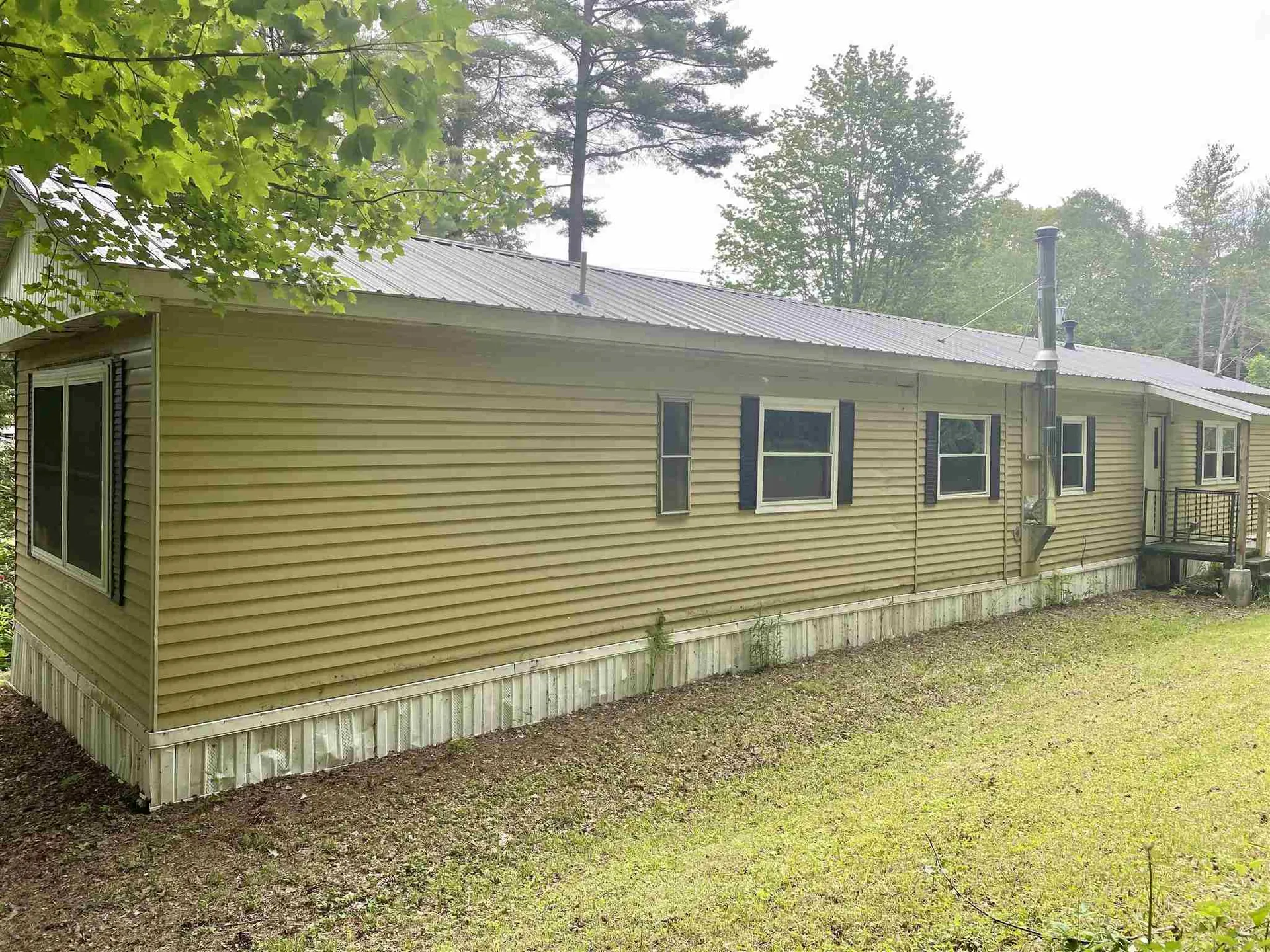 37 Fiske Place Claremont NH 03743