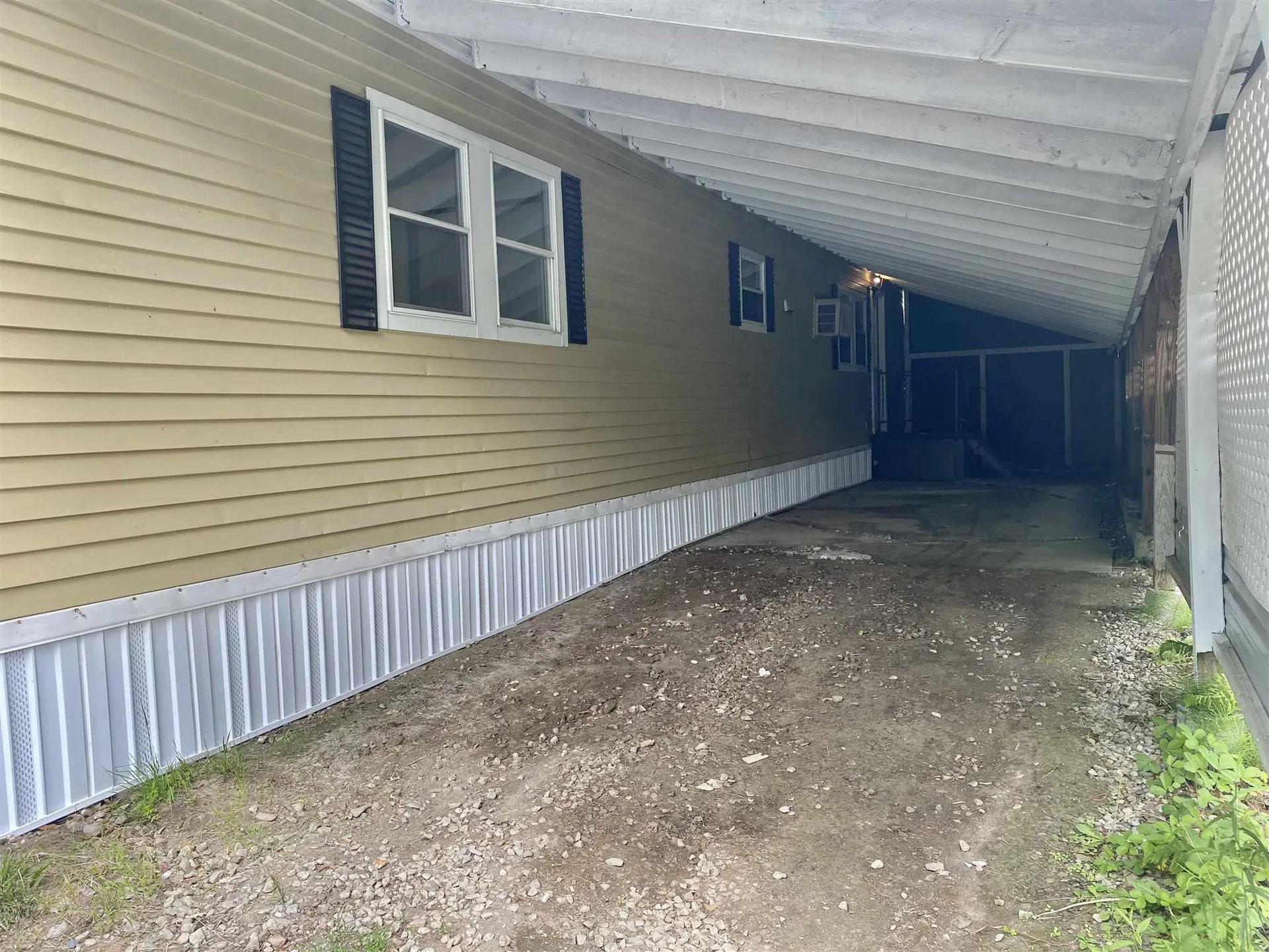 37 Fiske Place Claremont NH 03743