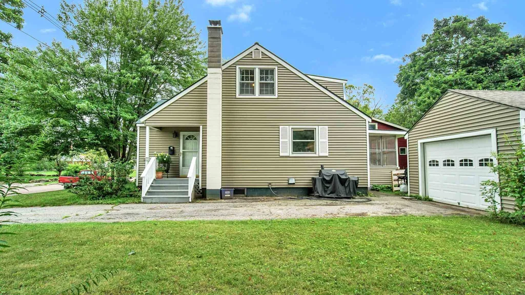 19 Pine Street Winooski VT 05404