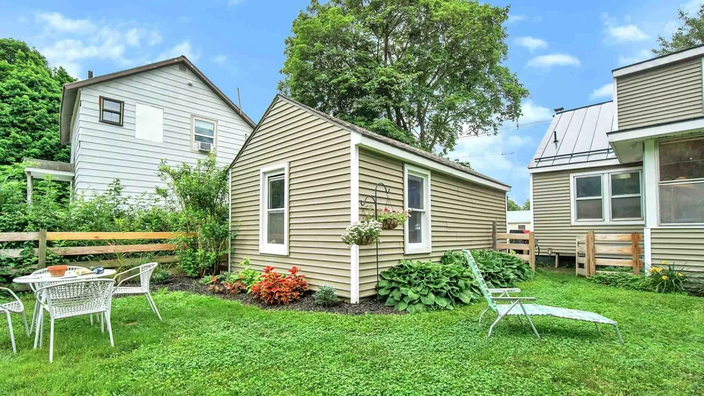 19 Pine Street Winooski VT 05404