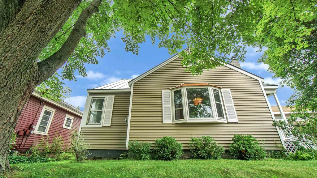 19 Pine Street Winooski VT 05404