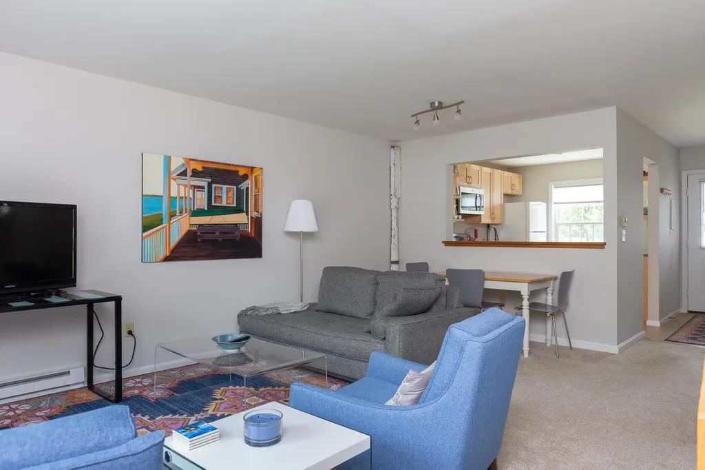 11 Conifer Court Burlington VT 05401