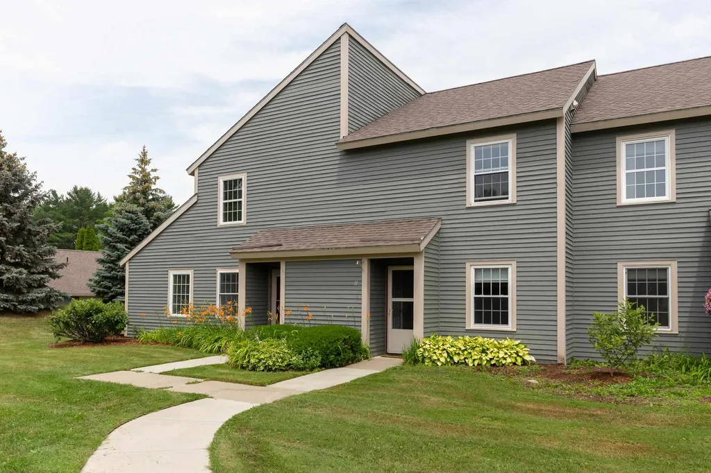 11 Conifer Court Burlington VT 05401