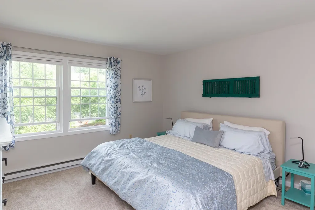 11 Conifer Court Burlington VT 05401