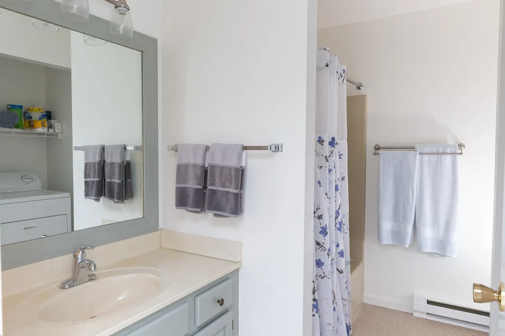 11 Conifer Court Burlington VT 05401