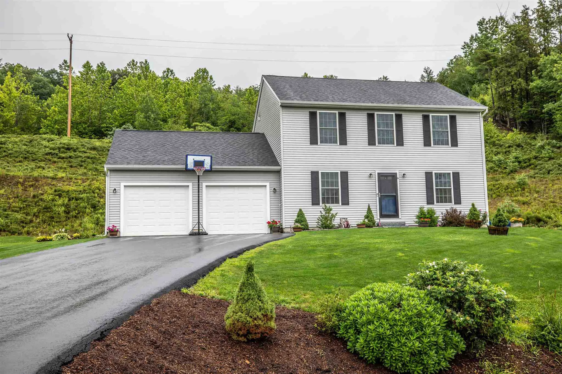 16 Richfield Way Wilton NH 03086