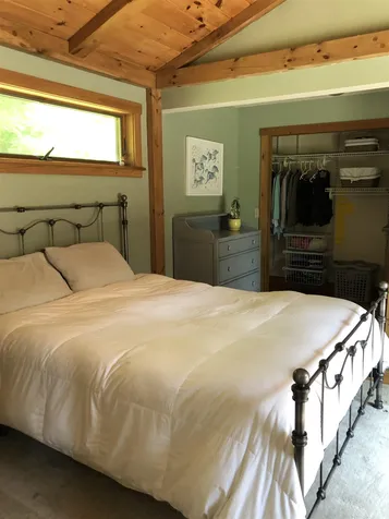 13 Woodlands Lane Newfane VT 05345