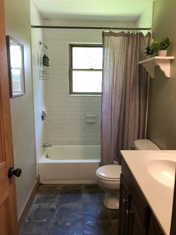 13 Woodlands Lane Newfane VT 05345