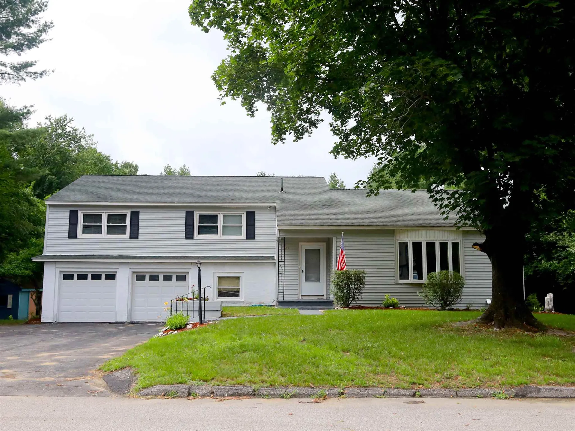 25 Westwood Circle Dover NH 03820