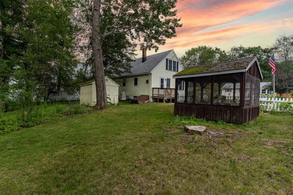 10 Berkshire Lane Dover NH 03820