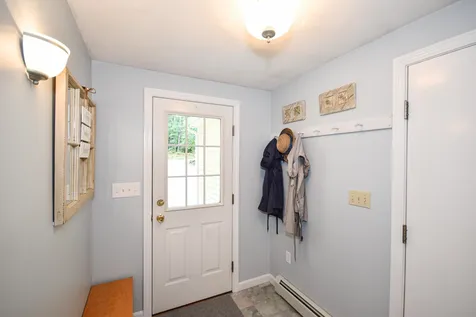 20 Laurel Lane Somersworth NH 03878
