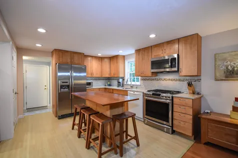 20 Laurel Lane Somersworth NH 03878