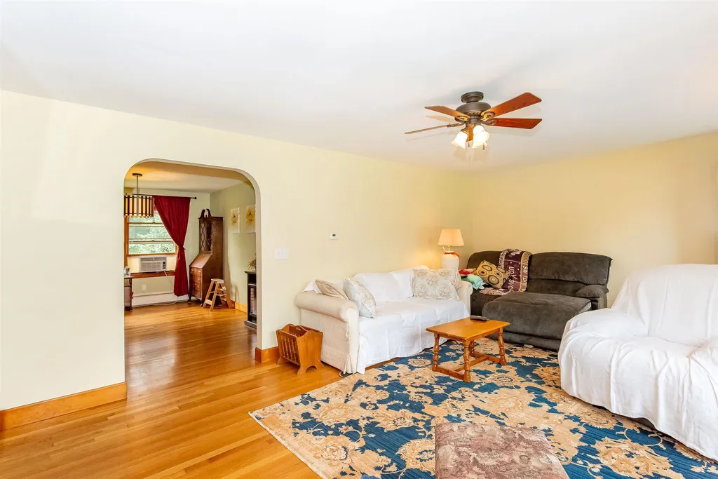 12 Willard Road Dover NH 03820