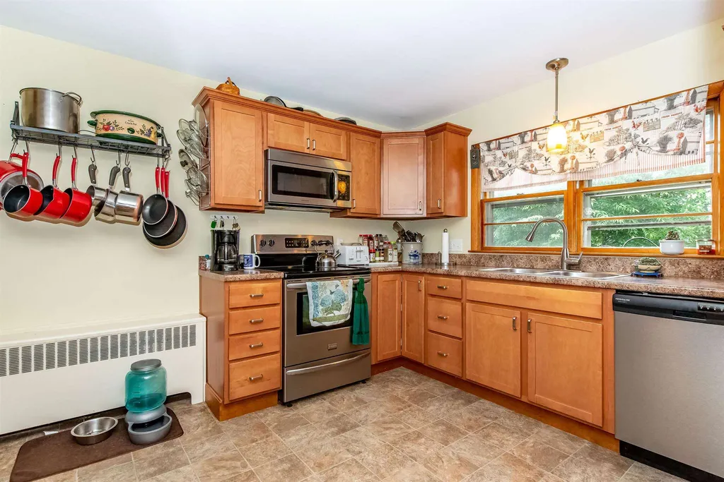 12 Willard Road Dover NH 03820