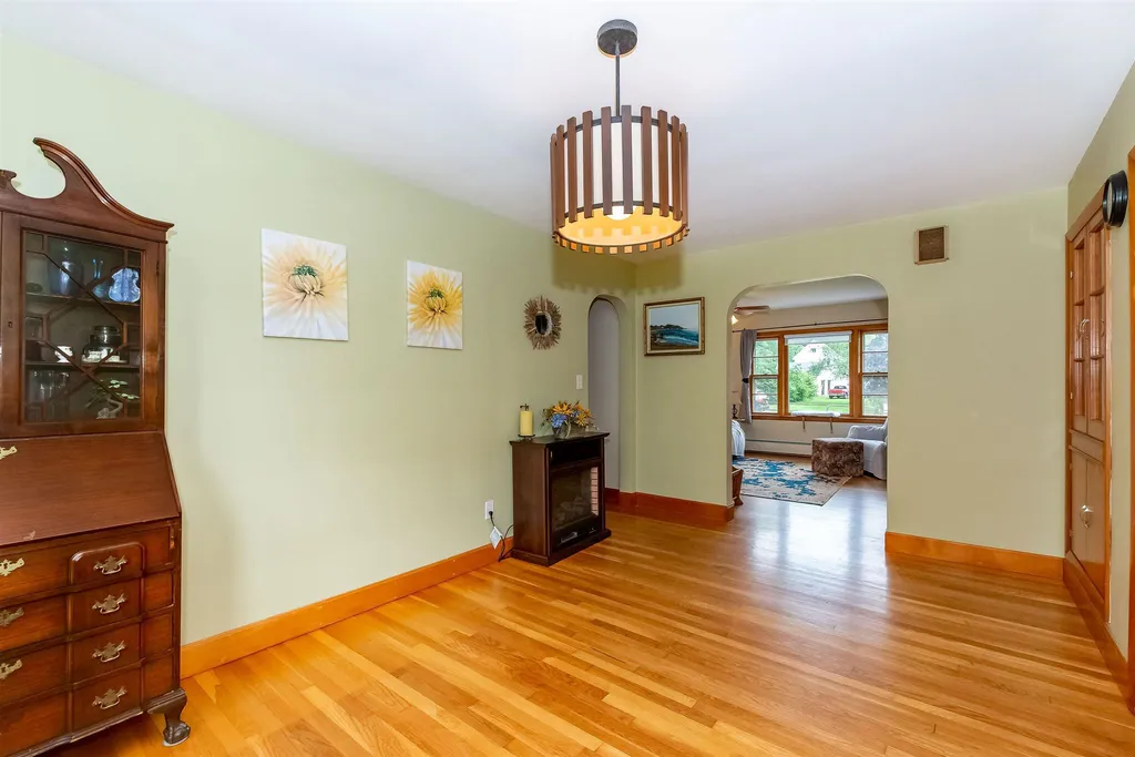 12 Willard Road Dover NH 03820