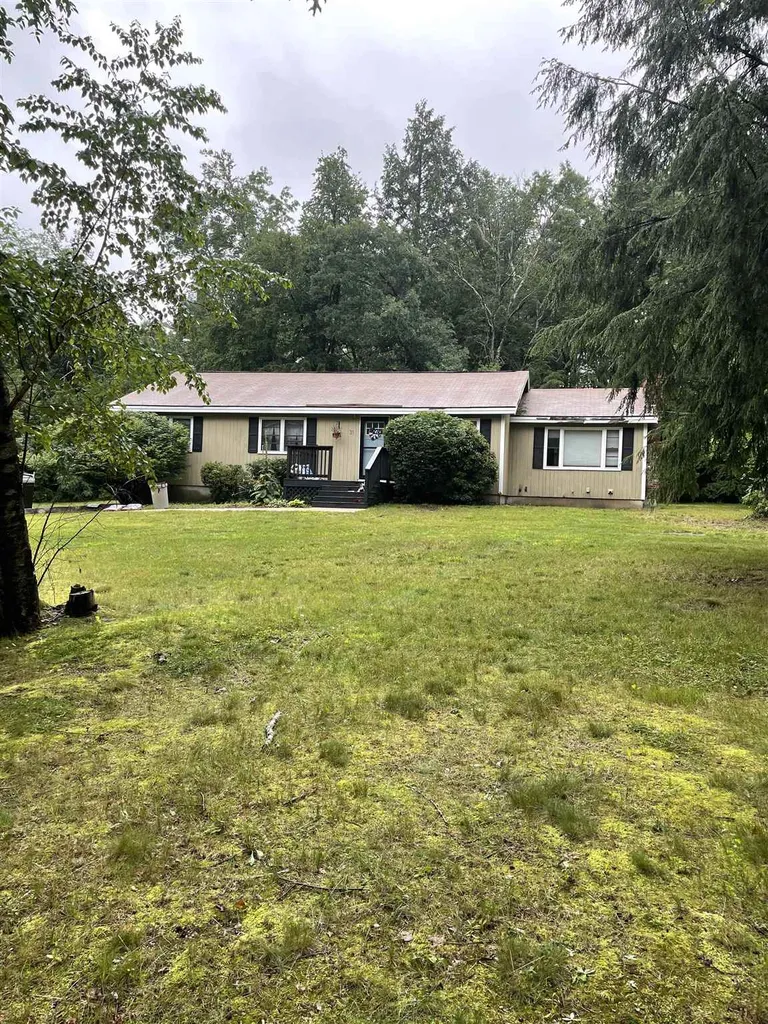 31 Garden Drive Litchfield NH 03052