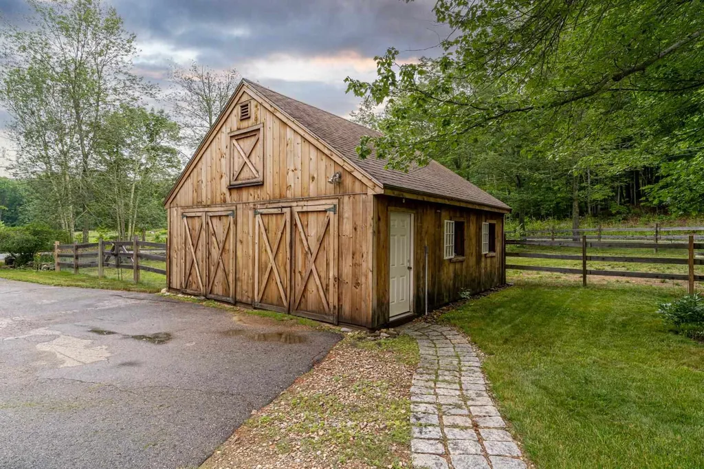 410 Greenhill Road Barrington NH 03825
