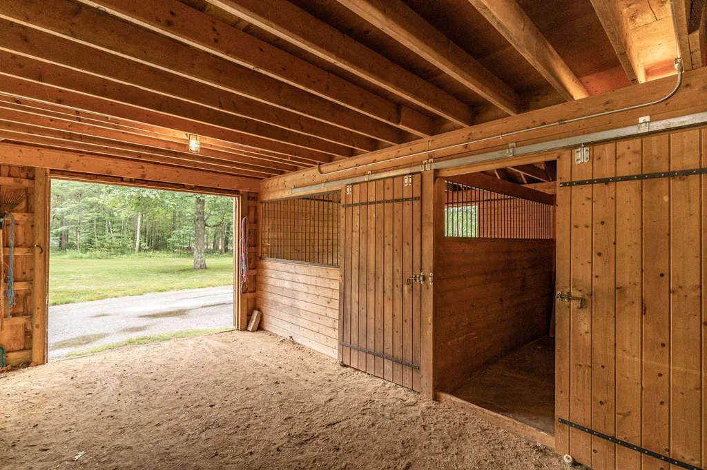 410 Greenhill Road Barrington NH 03825