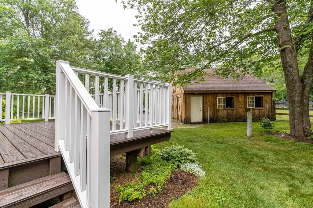 410 Greenhill Road Barrington NH 03825