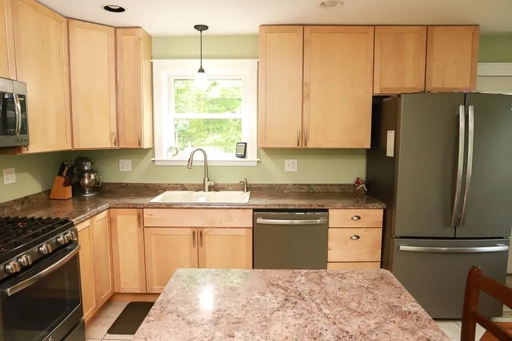 146 Devino Lane Bristol VT 05443