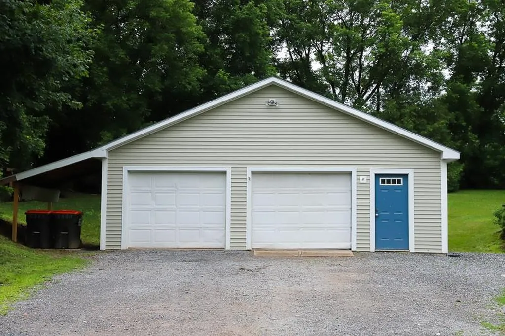 146 Devino Lane Bristol VT 05443