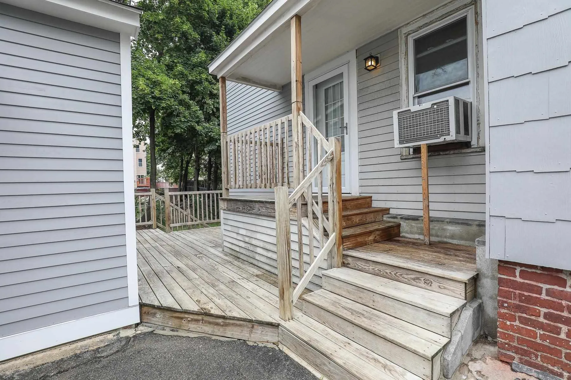 424 Amherst Street Manchester NH 03104