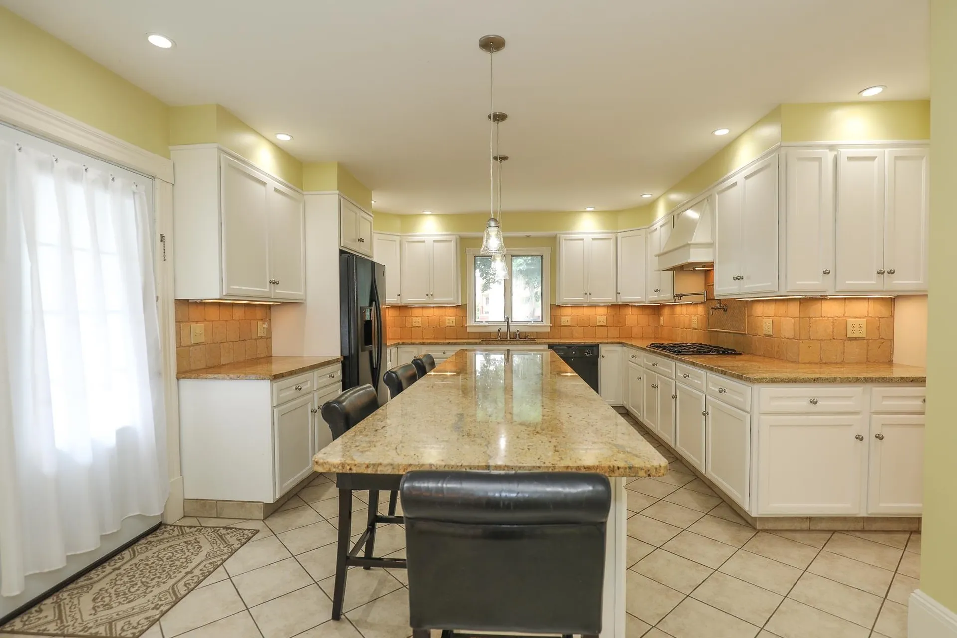 424 Amherst Street Manchester NH 03104