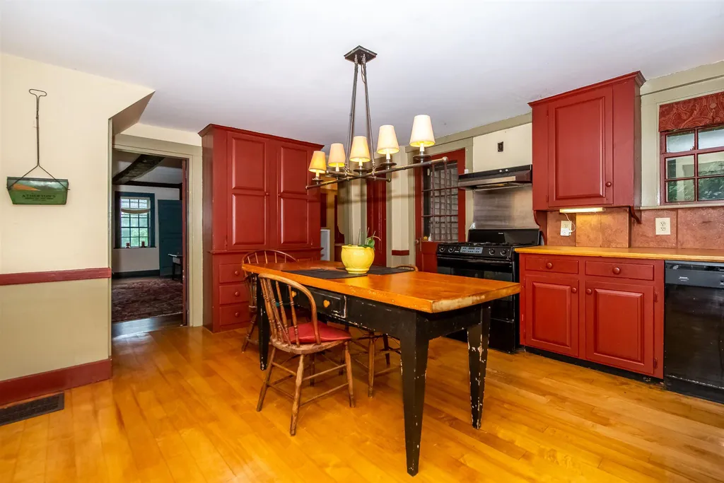 121 Cider Hill Road York ME 03909