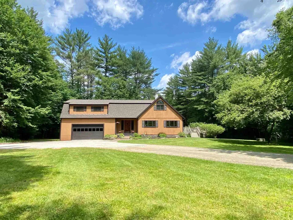 42 Penacook Path Sunapee NH 03782