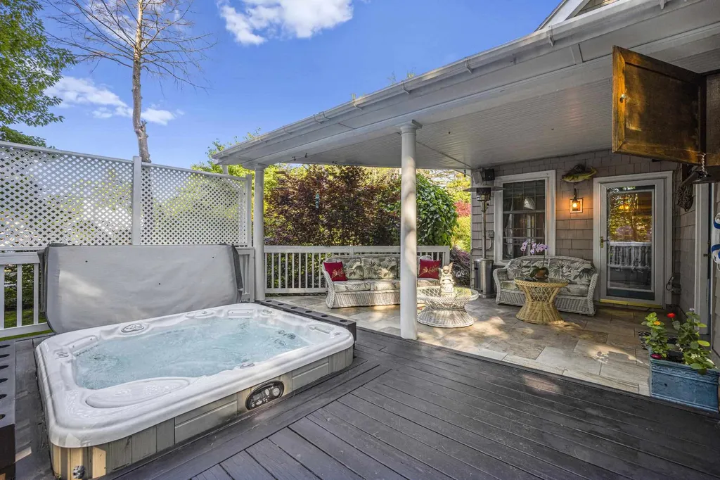 11 Cusack Road Hampton NH 03842
