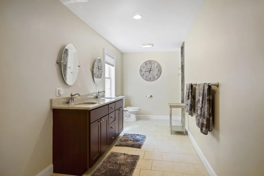 11 Cusack Road Hampton NH 03842