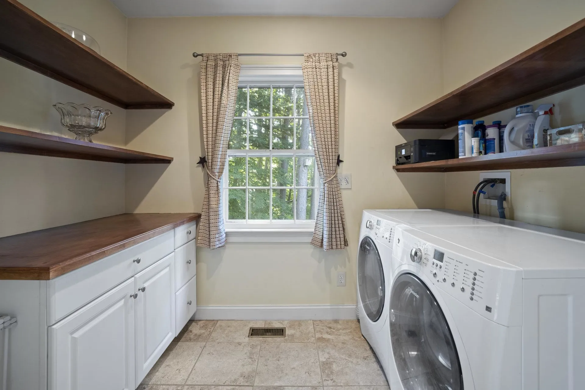 11 Cusack Road Hampton NH 03842